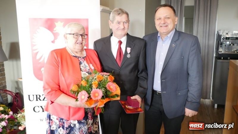 Zdjęcie w galerii na portalu naszraciborz.pl: Złote Gody w Kuźni Raciborskiej [FOTO] wiadomości z regionu