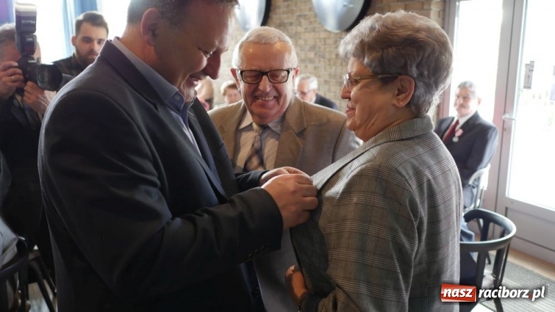 Zdjęcie w galerii na portalu naszraciborz.pl: Złote Gody w Kuźni Raciborskiej [FOTO] wiadomości z regionu