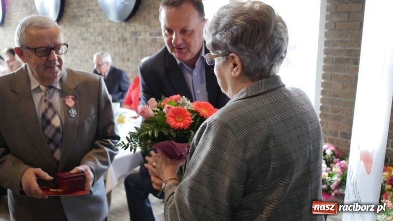 Zdjęcie w galerii na portalu naszraciborz.pl: Złote Gody w Kuźni Raciborskiej [FOTO] wiadomości z regionu