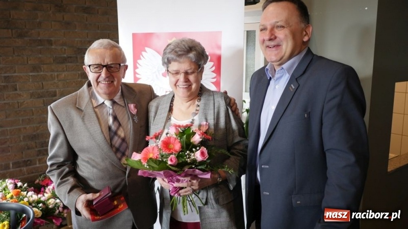 Zdjęcie w galerii na portalu naszraciborz.pl: Złote Gody w Kuźni Raciborskiej [FOTO] wiadomości z regionu