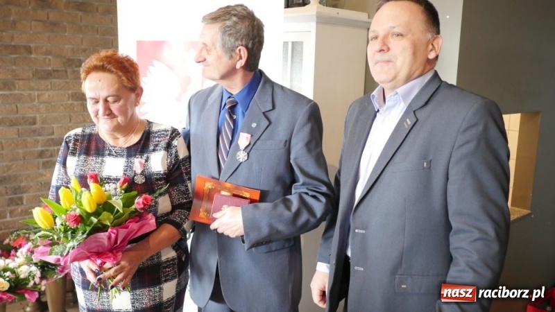 Zdjęcie w galerii na portalu naszraciborz.pl: Złote Gody w Kuźni Raciborskiej [FOTO] wiadomości z regionu
