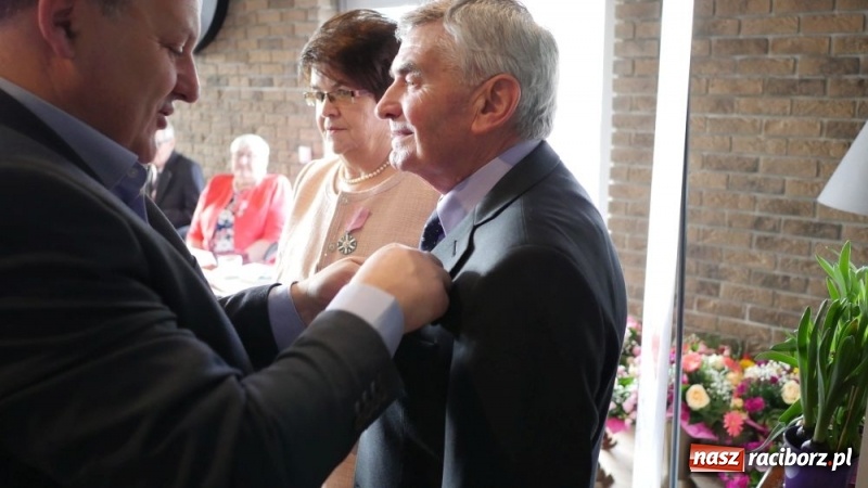 Zdjęcie w galerii na portalu naszraciborz.pl: Złote Gody w Kuźni Raciborskiej [FOTO] wiadomości z regionu
