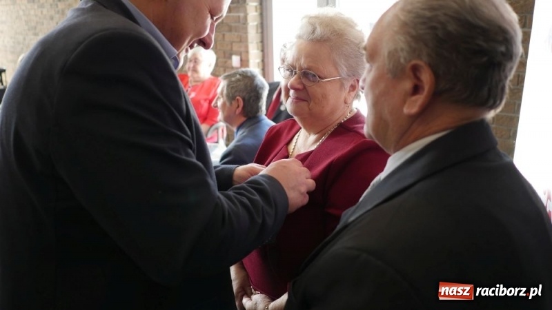 Zdjęcie w galerii na portalu naszraciborz.pl: Złote Gody w Kuźni Raciborskiej [FOTO] wiadomości z regionu