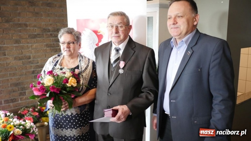 Zdjęcie w galerii na portalu naszraciborz.pl: Złote Gody w Kuźni Raciborskiej [FOTO] wiadomości z regionu
