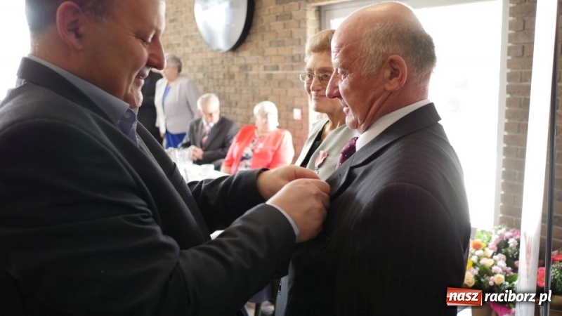 Zdjęcie w galerii na portalu naszraciborz.pl: Złote Gody w Kuźni Raciborskiej [FOTO] wiadomości z regionu