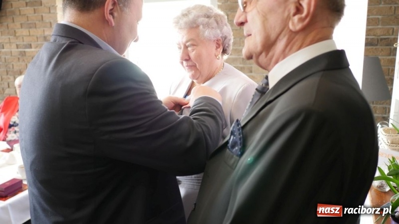 Zdjęcie w galerii na portalu naszraciborz.pl: Złote Gody w Kuźni Raciborskiej [FOTO] wiadomości z regionu