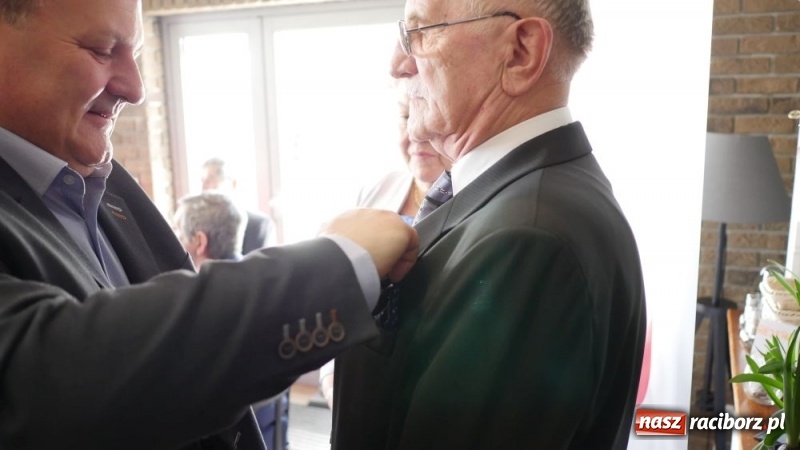 Zdjęcie w galerii na portalu naszraciborz.pl: Złote Gody w Kuźni Raciborskiej [FOTO] wiadomości z regionu