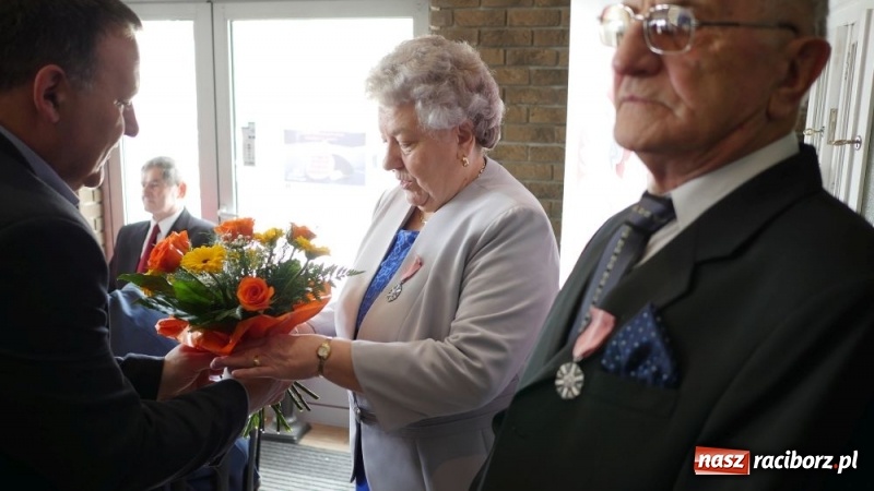 Zdjęcie w galerii na portalu naszraciborz.pl: Złote Gody w Kuźni Raciborskiej [FOTO] wiadomości z regionu
