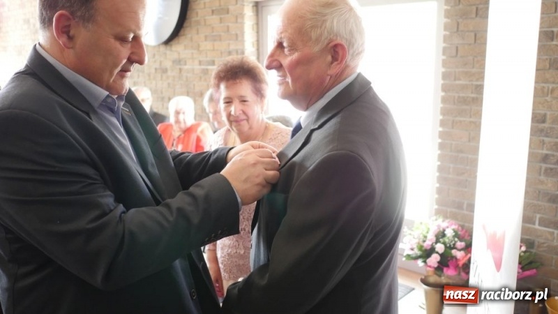 Zdjęcie w galerii na portalu naszraciborz.pl: Złote Gody w Kuźni Raciborskiej [FOTO] wiadomości z regionu