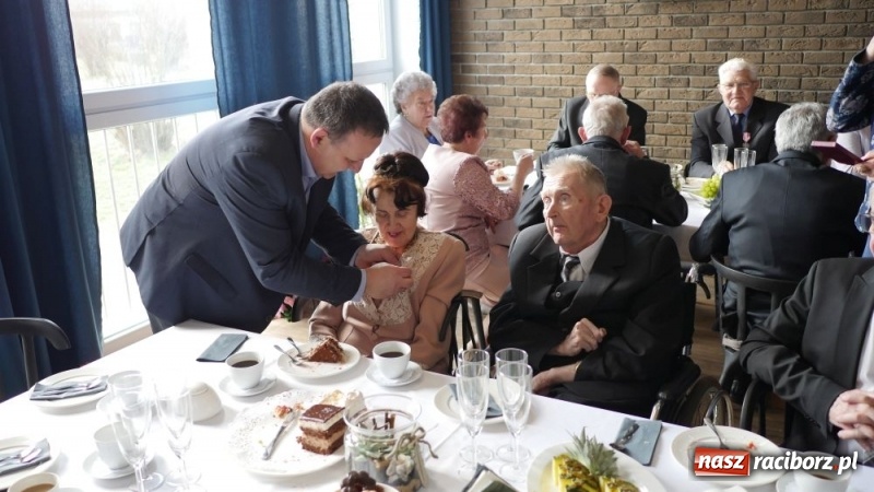 Zdjęcie w galerii na portalu naszraciborz.pl: Złote Gody w Kuźni Raciborskiej [FOTO] wiadomości z regionu