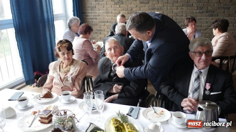 Zdjęcie w galerii na portalu naszraciborz.pl: Złote Gody w Kuźni Raciborskiej [FOTO] wiadomości z regionu