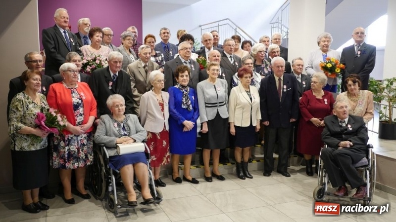 Zdjęcie w galerii na portalu naszraciborz.pl: Złote Gody w Kuźni Raciborskiej [FOTO] wiadomości z regionu