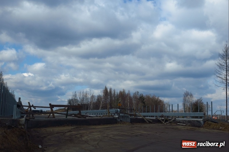 Zdjęcie w galerii na portalu naszraciborz.pl: Droga Racibórz-Pszczyna w Rybniku mocno zaawansowana [FOTO] wiadomości z regionu