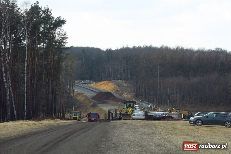 Zdjęcie w galerii na portalu naszraciborz.pl: Droga Racibórz-Pszczyna w Rybniku mocno zaawansowana [FOTO] wiadomości z regionu