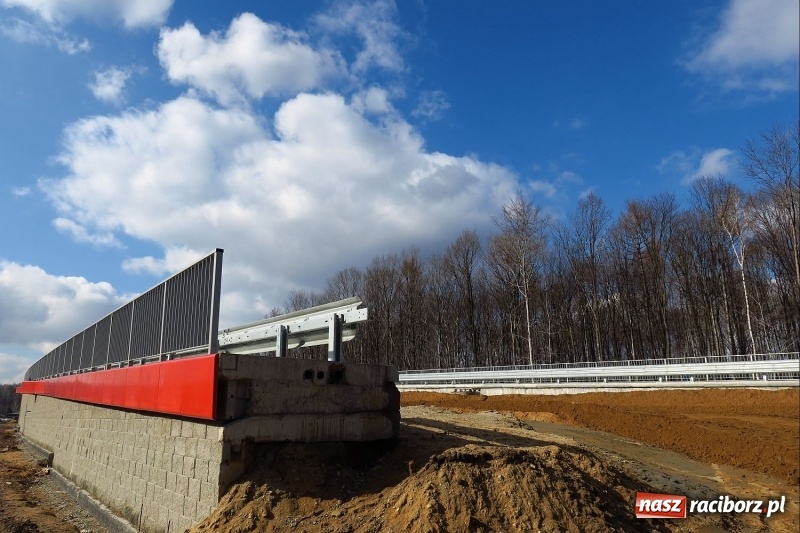 Zdjęcie w galerii na portalu naszraciborz.pl: Droga Racibórz-Pszczyna w Rybniku mocno zaawansowana [FOTO] wiadomości z regionu