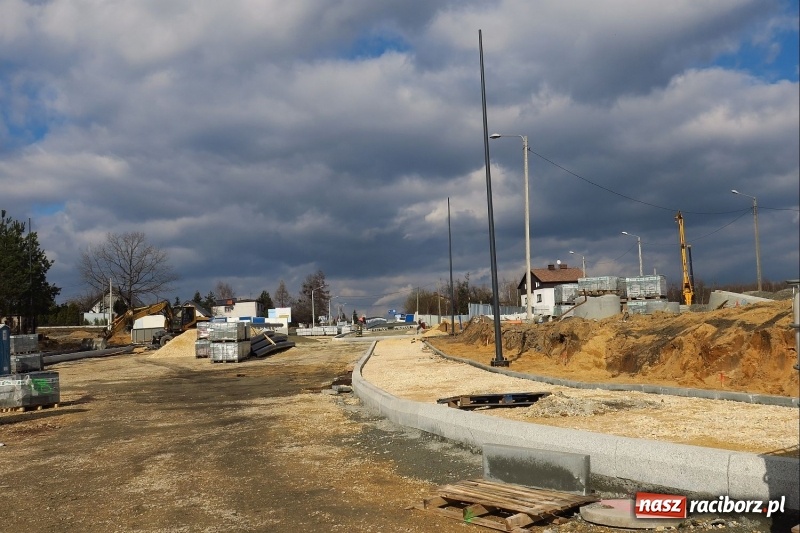 Zdjęcie w galerii na portalu naszraciborz.pl: Droga Racibórz-Pszczyna w Rybniku mocno zaawansowana [FOTO] wiadomości z regionu
