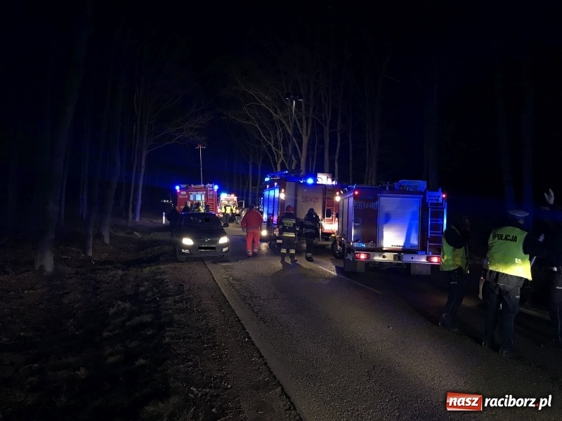 Zdjęcie w galerii na portalu naszraciborz.pl: 39-latek z forda w ciężkim stanie przetransportowany do szpitala [FOTO] wiadomości z regionu