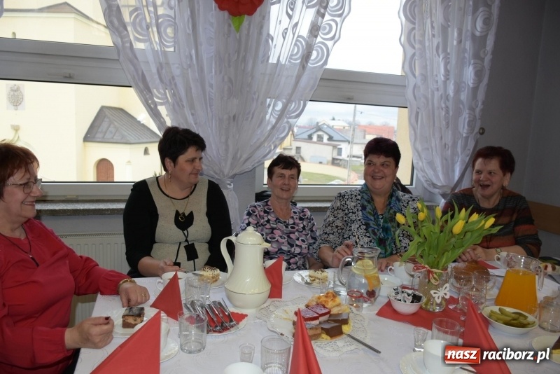 Zdjęcie w galerii na portalu naszraciborz.pl: Gospodynie w całej gminie obchodziły Dzień Kobiet  wiadomości z regionu
