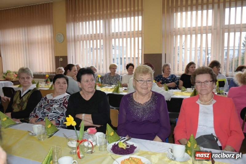 Zdjęcie w galerii na portalu naszraciborz.pl: Gospodynie w całej gminie obchodziły Dzień Kobiet  wiadomości z regionu