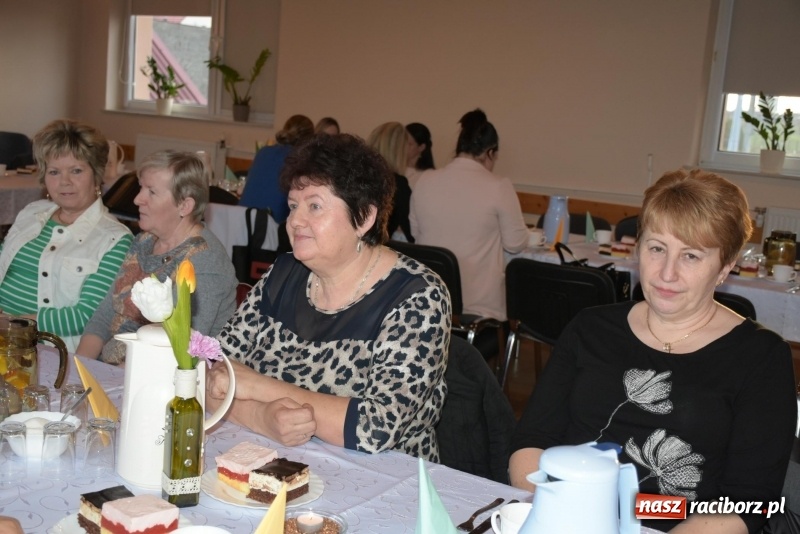 Zdjęcie w galerii na portalu naszraciborz.pl: Gospodynie w całej gminie obchodziły Dzień Kobiet  wiadomości z regionu