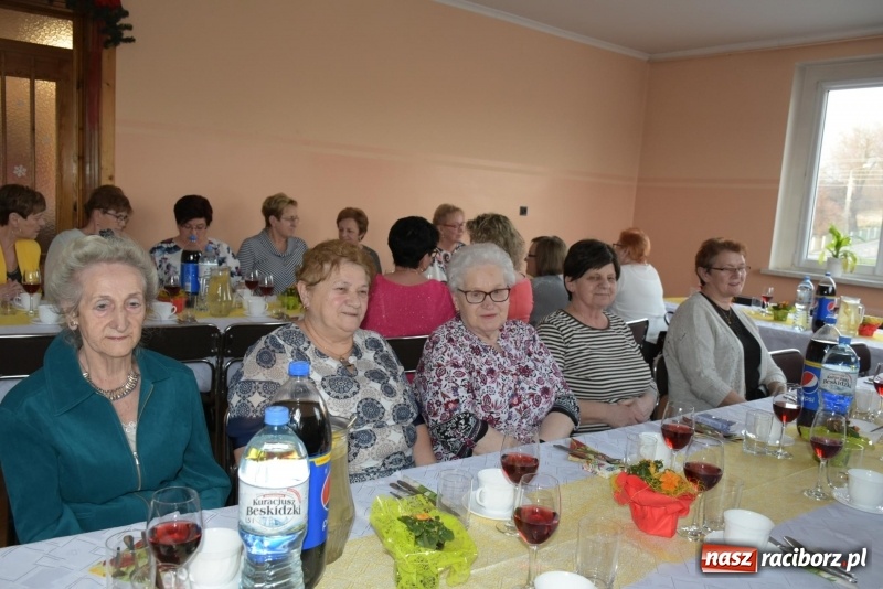 Zdjęcie w galerii na portalu naszraciborz.pl: Gospodynie w całej gminie obchodziły Dzień Kobiet  wiadomości z regionu