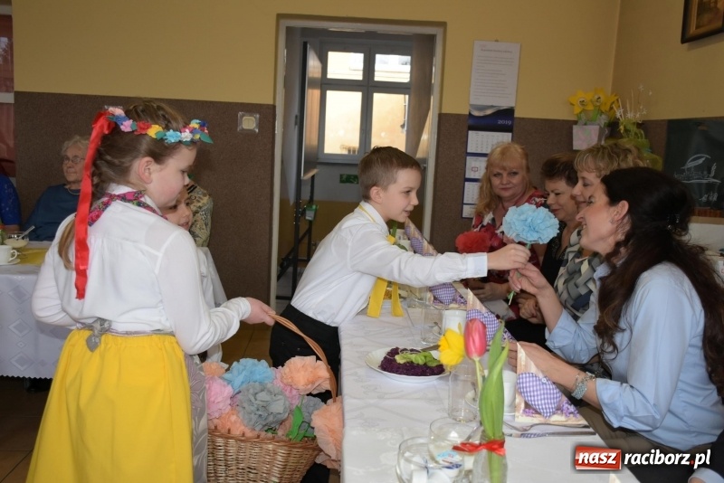Zdjęcie w galerii na portalu naszraciborz.pl: Gospodynie w całej gminie obchodziły Dzień Kobiet  wiadomości z regionu