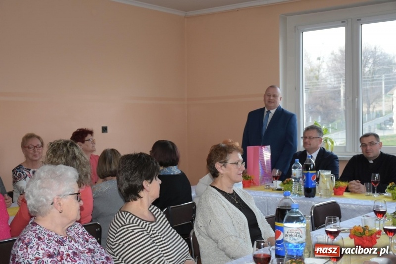 Zdjęcie w galerii na portalu naszraciborz.pl: Gospodynie w całej gminie obchodziły Dzień Kobiet  wiadomości z regionu