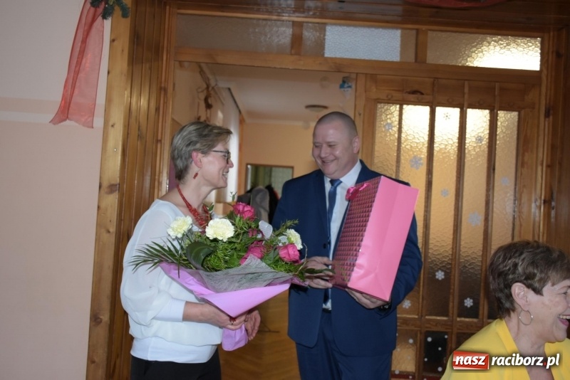 Zdjęcie w galerii na portalu naszraciborz.pl: Gospodynie w całej gminie obchodziły Dzień Kobiet  wiadomości z regionu