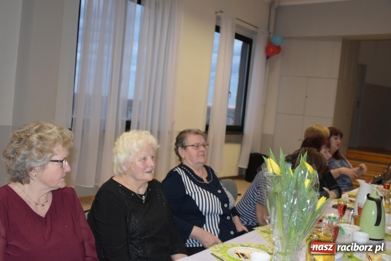 Zdjęcie w galerii na portalu naszraciborz.pl: Gospodynie w całej gminie obchodziły Dzień Kobiet  wiadomości z regionu