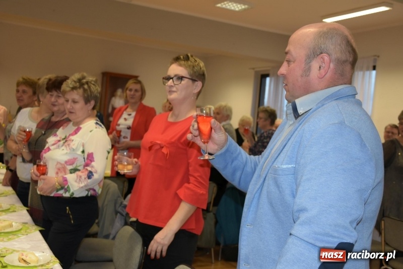 Zdjęcie w galerii na portalu naszraciborz.pl: Gospodynie w całej gminie obchodziły Dzień Kobiet  wiadomości z regionu