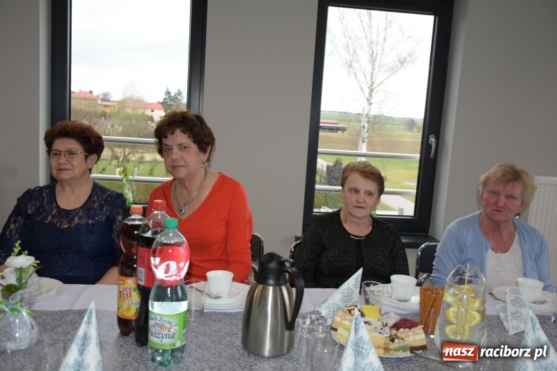Zdjęcie w galerii na portalu naszraciborz.pl: Gospodynie w całej gminie obchodziły Dzień Kobiet  wiadomości z regionu