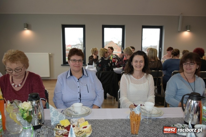 Zdjęcie w galerii na portalu naszraciborz.pl: Gospodynie w całej gminie obchodziły Dzień Kobiet  wiadomości z regionu