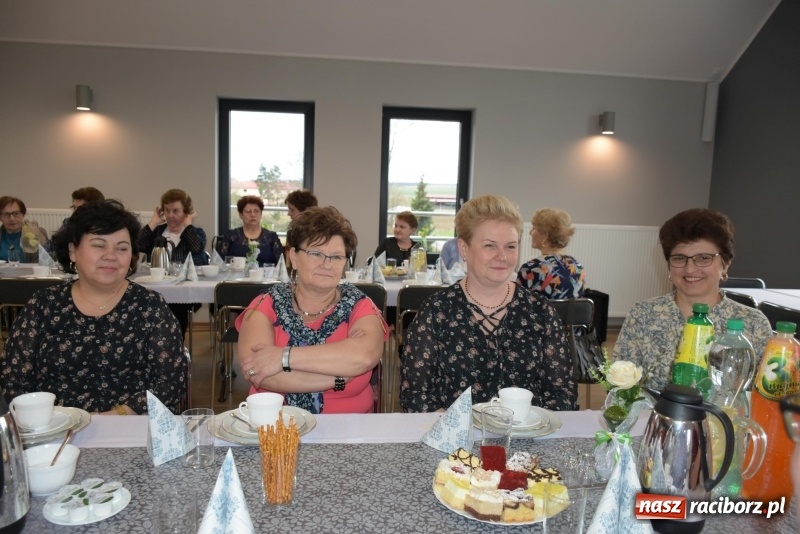 Zdjęcie w galerii na portalu naszraciborz.pl: Gospodynie w całej gminie obchodziły Dzień Kobiet  wiadomości z regionu