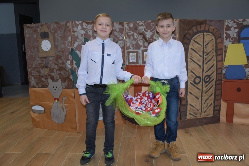 Zdjęcie w galerii na portalu naszraciborz.pl: Gospodynie w całej gminie obchodziły Dzień Kobiet  wiadomości z regionu