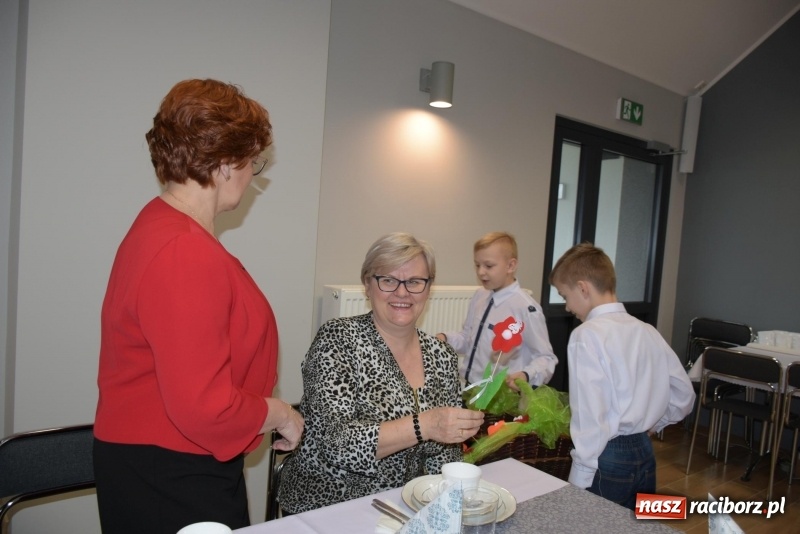 Zdjęcie w galerii na portalu naszraciborz.pl: Gospodynie w całej gminie obchodziły Dzień Kobiet  wiadomości z regionu