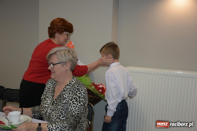 Zdjęcie w galerii na portalu naszraciborz.pl: Gospodynie w całej gminie obchodziły Dzień Kobiet  wiadomości z regionu