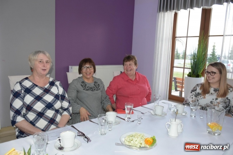 Zdjęcie w galerii na portalu naszraciborz.pl: Gospodynie w całej gminie obchodziły Dzień Kobiet  wiadomości z regionu
