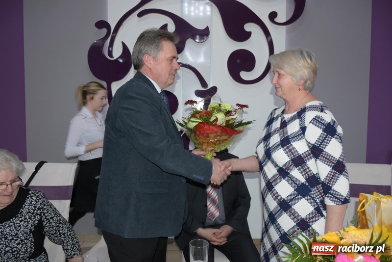 Zdjęcie w galerii na portalu naszraciborz.pl: Gospodynie w całej gminie obchodziły Dzień Kobiet  wiadomości z regionu