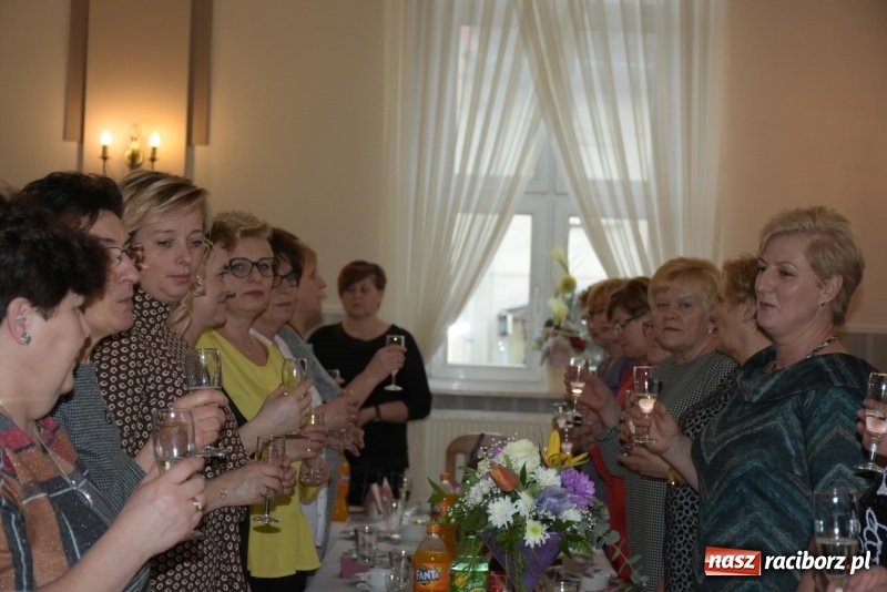 Zdjęcie w galerii na portalu naszraciborz.pl: Gospodynie w całej gminie obchodziły Dzień Kobiet  wiadomości z regionu