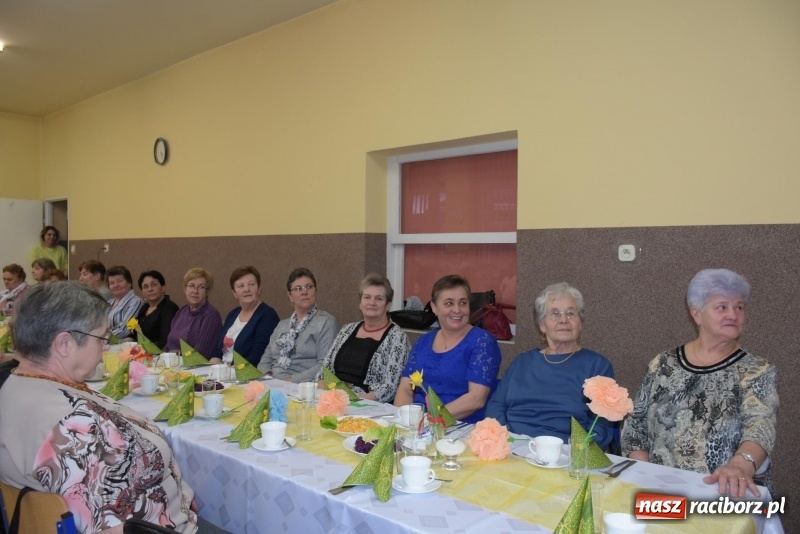 Zdjęcie w galerii na portalu naszraciborz.pl: Gospodynie w całej gminie obchodziły Dzień Kobiet  wiadomości z regionu