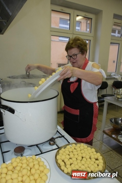 Zdjęcie w galerii na portalu naszraciborz.pl: Gospodynie w całej gminie obchodziły Dzień Kobiet  wiadomości z regionu