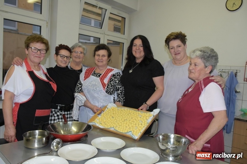 Zdjęcie w galerii na portalu naszraciborz.pl: Gospodynie w całej gminie obchodziły Dzień Kobiet  wiadomości z regionu