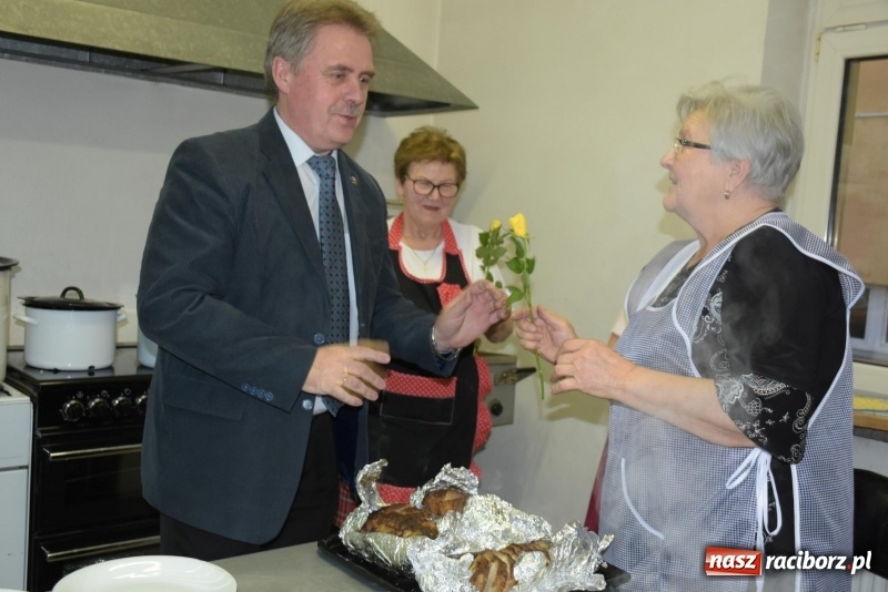 Zdjęcie w galerii na portalu naszraciborz.pl: Gospodynie w całej gminie obchodziły Dzień Kobiet  wiadomości z regionu
