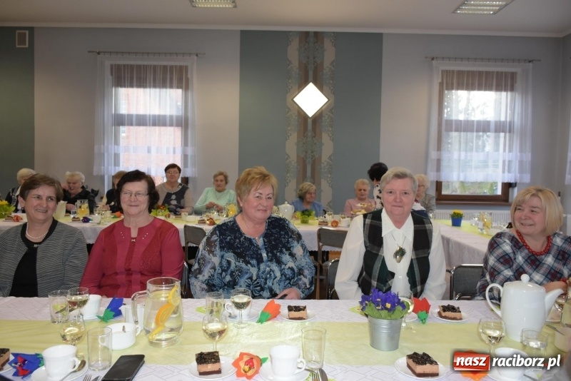 Zdjęcie w galerii na portalu naszraciborz.pl: Gospodynie w całej gminie obchodziły Dzień Kobiet  wiadomości z regionu