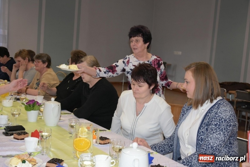 Zdjęcie w galerii na portalu naszraciborz.pl: Gospodynie w całej gminie obchodziły Dzień Kobiet  wiadomości z regionu
