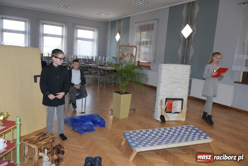 Zdjęcie w galerii na portalu naszraciborz.pl: Gospodynie w całej gminie obchodziły Dzień Kobiet  wiadomości z regionu