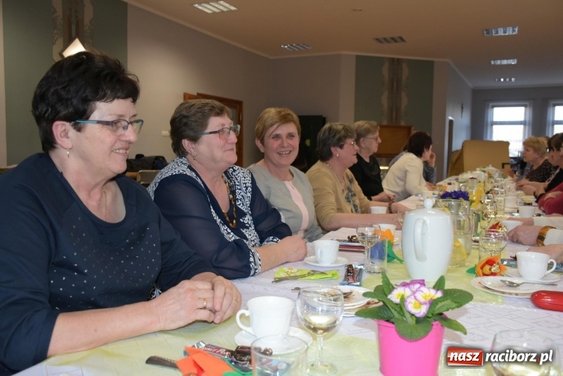 Zdjęcie w galerii na portalu naszraciborz.pl: Gospodynie w całej gminie obchodziły Dzień Kobiet  wiadomości z regionu