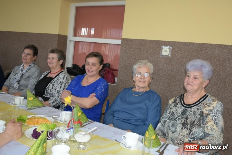 Zdjęcie w galerii na portalu naszraciborz.pl: Gospodynie w całej gminie obchodziły Dzień Kobiet  wiadomości z regionu