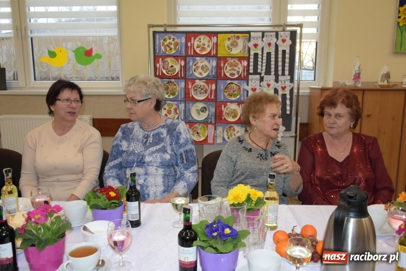 Zdjęcie w galerii na portalu naszraciborz.pl: Gospodynie w całej gminie obchodziły Dzień Kobiet  wiadomości z regionu