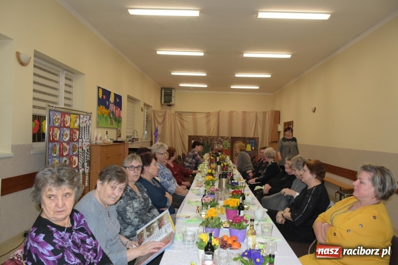 Zdjęcie w galerii na portalu naszraciborz.pl: Gospodynie w całej gminie obchodziły Dzień Kobiet  wiadomości z regionu